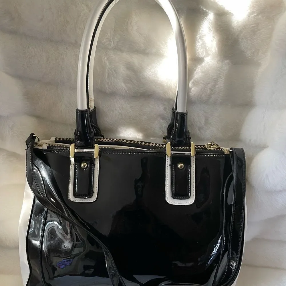 Anne Klein large black and white color block Satchel with gold tone hardwares.